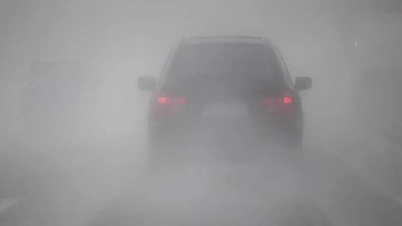 حالة الطقس اليوم.. احذر من القيادة على الطرقات لمدة 4 ساعات